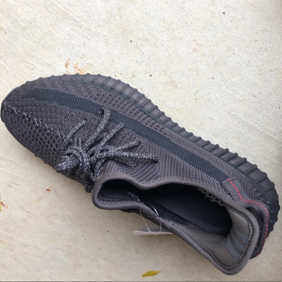 Adidas Yeezy Boost - Picture 2 of 2